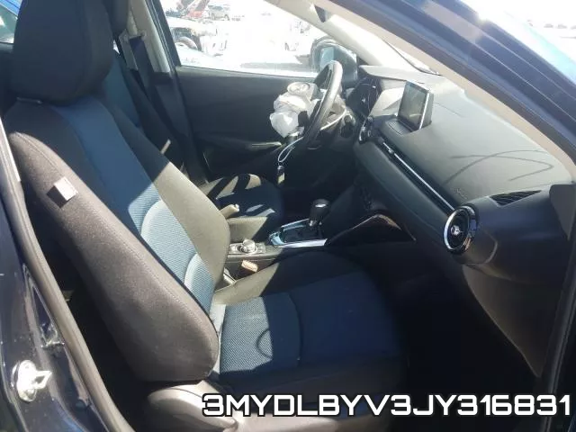 3MYDLBYV3JY316831_5.webp