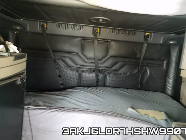 3AKJGLDR7HSHW9907_6.webp