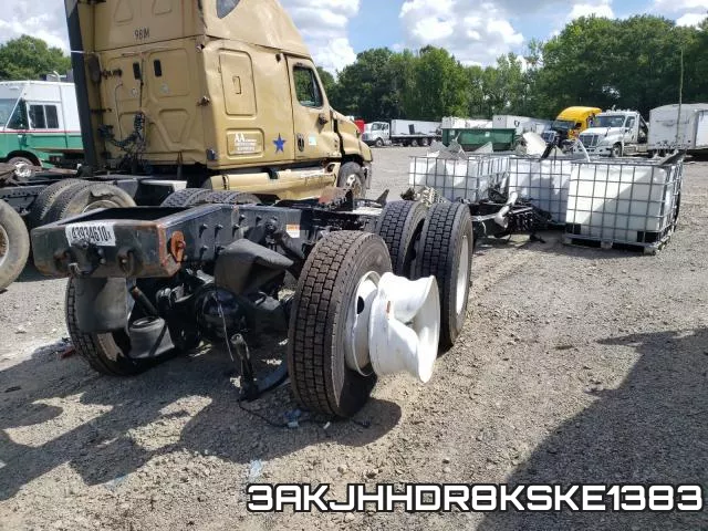 3AKJHHDR8KSKE1383_4.webp