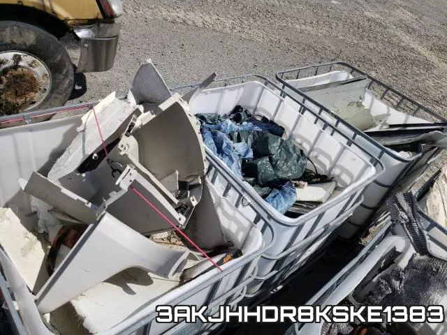 3AKJHHDR8KSKE1383_7.webp