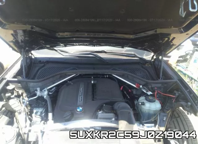 5UXKR2C59J0Z19044_10.webp