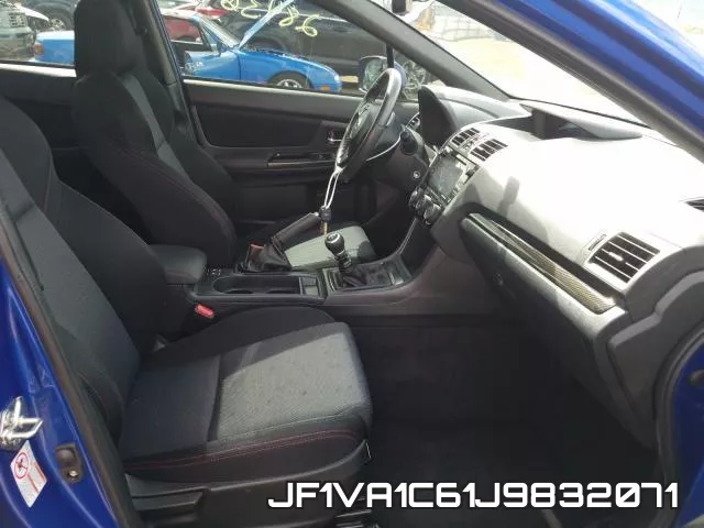 JF1VA1C61J9832071_5.webp
