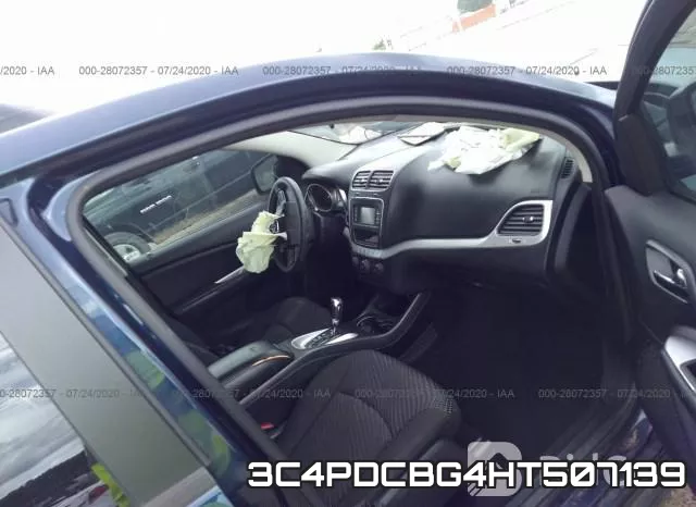 3C4PDCBG4HT507139_5.webp