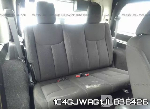 1C4GJWAG1JL836426_8.webp