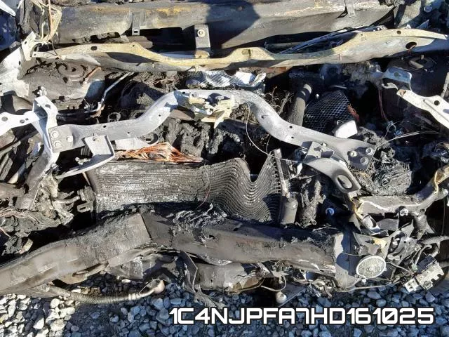 1C4NJPFA7HD161025_7.webp