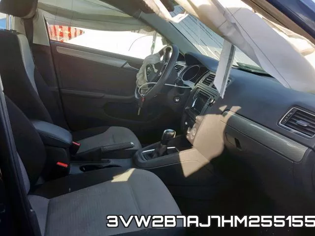 3VW2B7AJ7HM255155_5.webp