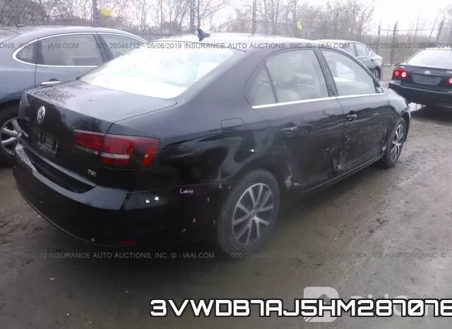 3VWDB7AJ5HM287076_4.webp