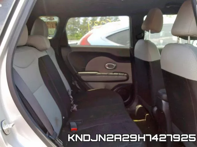 KNDJN2A29H7427925_6.webp