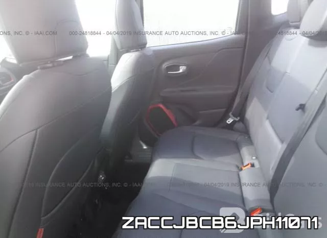 ZACCJBCB6JPH11071_8.webp