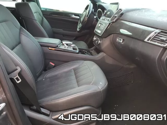 4JGDA5JB9JB008031_5.webp