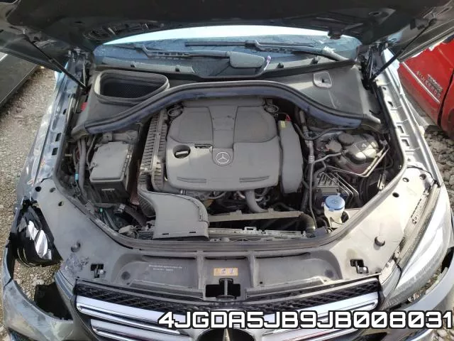 4JGDA5JB9JB008031_7.webp