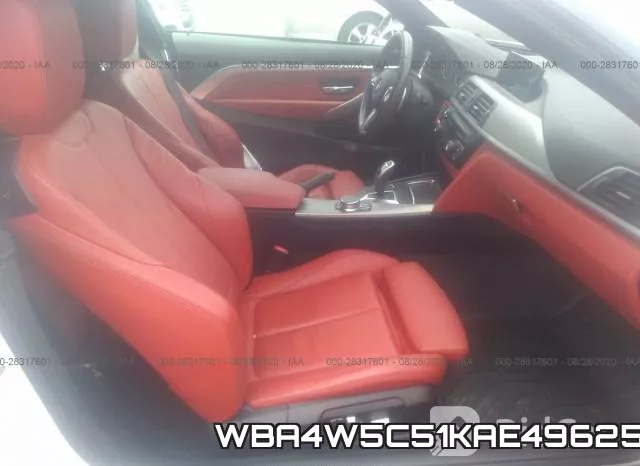 WBA4W5C51KAE49625_5.webp