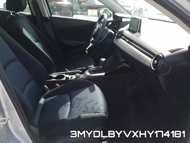 3MYDLBYVXHY174181_5.webp