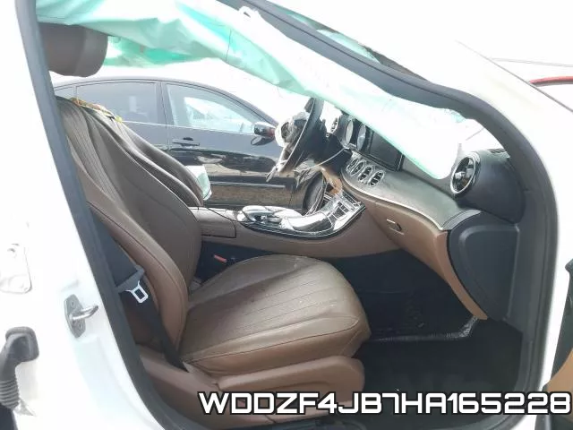 WDDZF4JB7HA165228_5.webp
