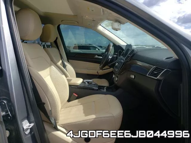 4JGDF6EE6JB044996_5.webp