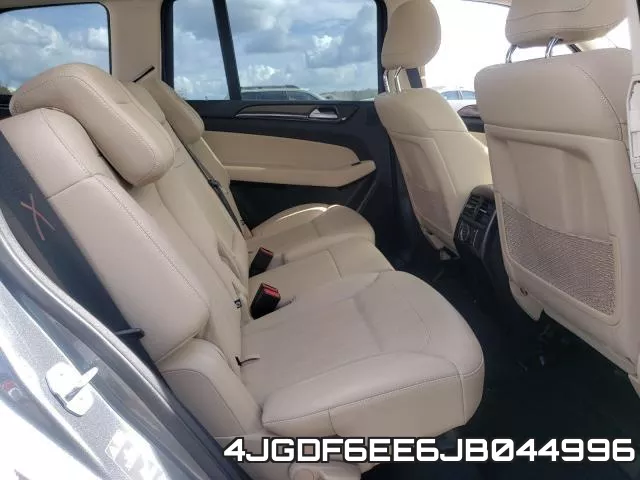 4JGDF6EE6JB044996_6.webp