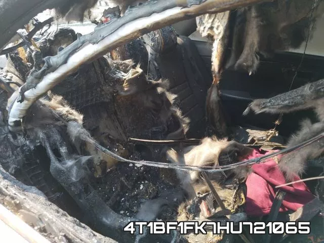 4T1BF1FK7HU721065_6.webp