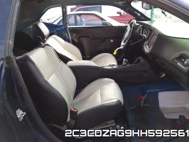 2C3CDZAG9HH592561_5.webp