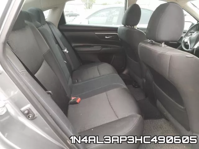 1N4AL3AP3HC490605_6.webp
