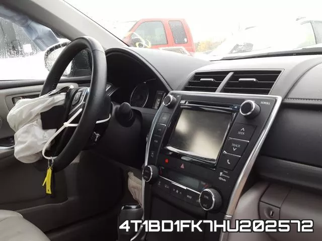 4T1BD1FK7HU202572_9.webp