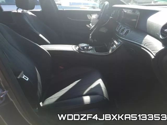 WDDZF4JBXKA513353_5.webp