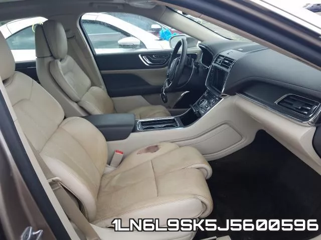 1LN6L9SK5J5600596_5.webp