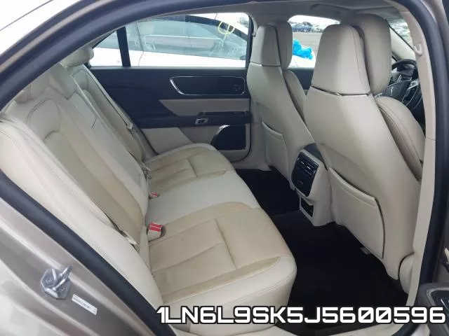 1LN6L9SK5J5600596_6.webp