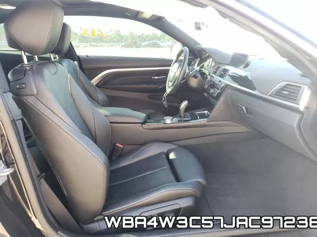 WBA4W3C57JAC97238_5.webp