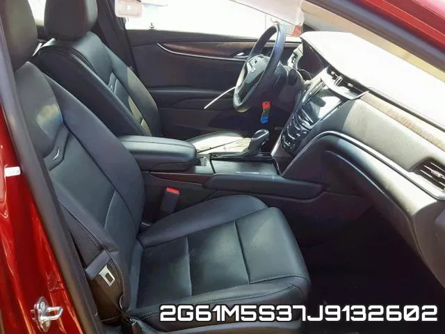 2G61M5S37J9132602_5.webp