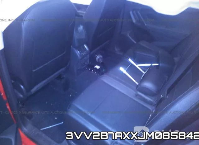 3VV2B7AXXJM085842_8.webp