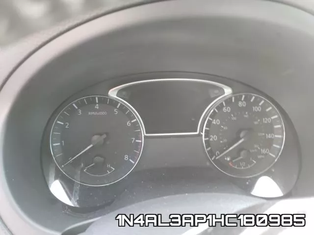 1N4AL3AP1HC180985_8.webp