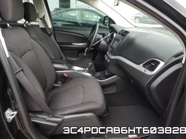 3C4PDCAB6HT603828_5.webp