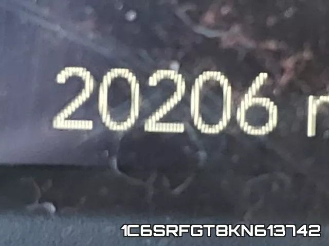 1C6SRFGT8KN613742_8.webp