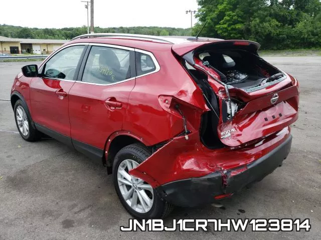 JN1BJ1CR7HW123814_3.webp