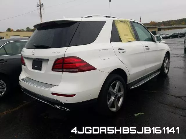4JGDA5HB5JB161141_4.webp