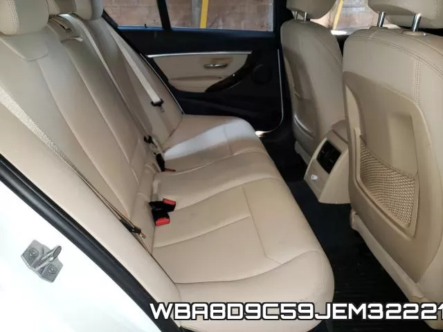 WBA8D9C59JEM32221_6.webp