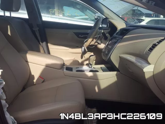 1N4BL3AP3HC226109_5.webp