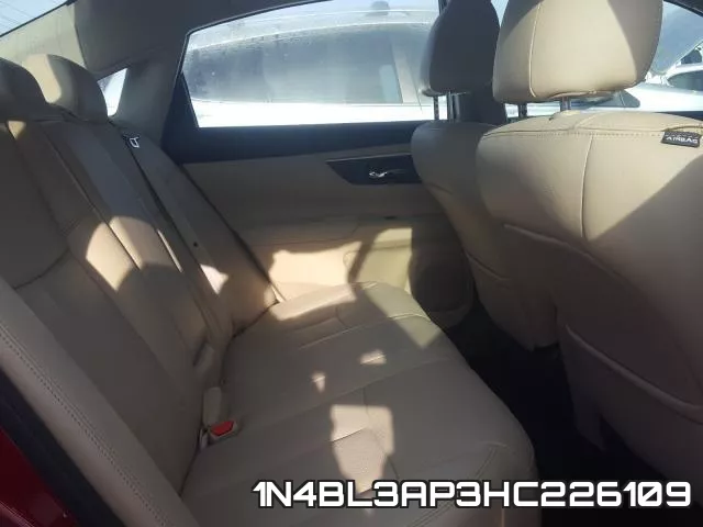 1N4BL3AP3HC226109_6.webp