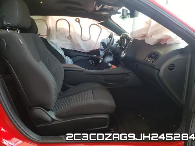2C3CDZAG9JH245284_5.webp