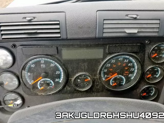 3AKJGLDR6HSHU4092_8.webp