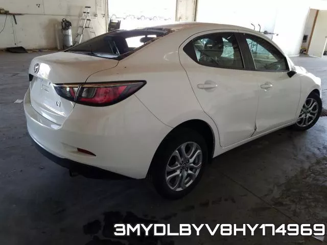 3MYDLBYV8HY174969_4.webp
