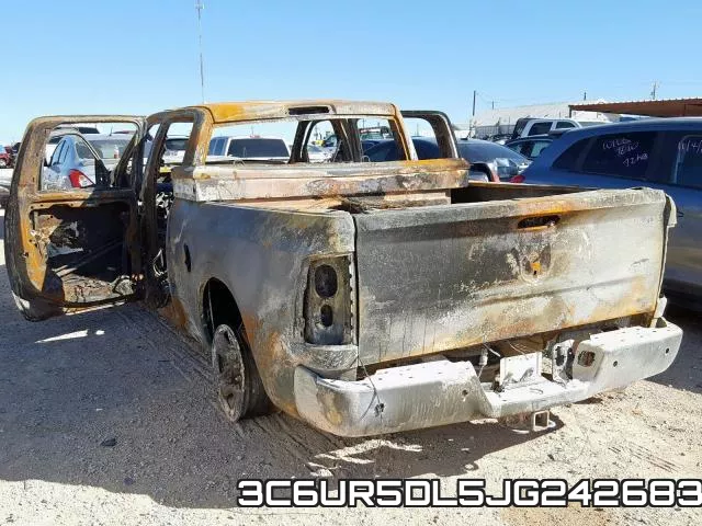 3C6UR5DL5JG242683_3.webp