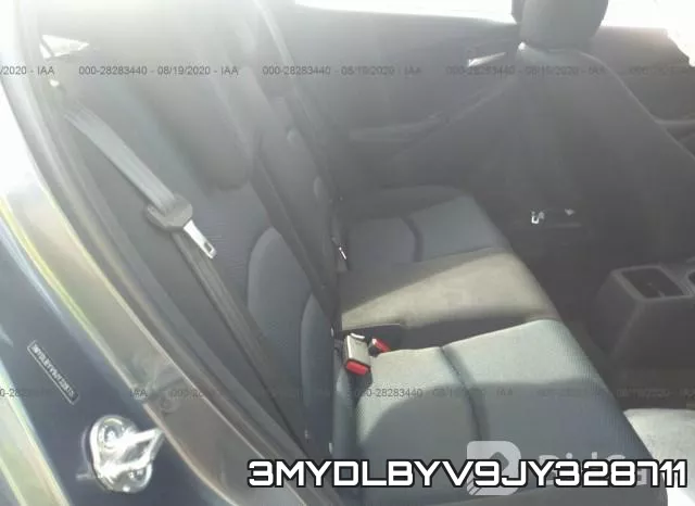 3MYDLBYV9JY328711_8.webp