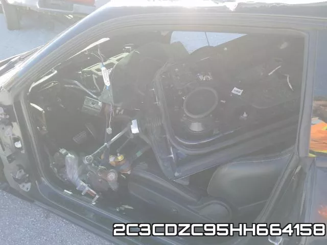 2C3CDZC95HH664158_10.webp