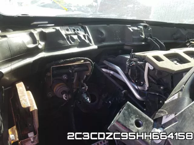 2C3CDZC95HH664158_8.webp