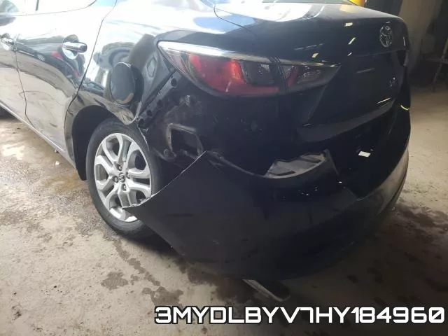 3MYDLBYV7HY184960_9.webp