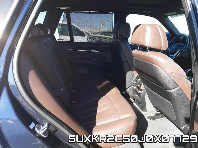 5UXKR2C50J0X07729_6.webp