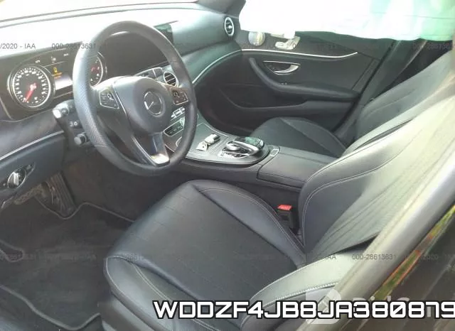 WDDZF4JB8JA380879_5.webp