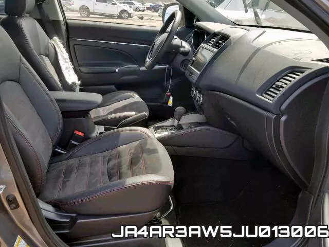 Mitsubishi Outlander, ES