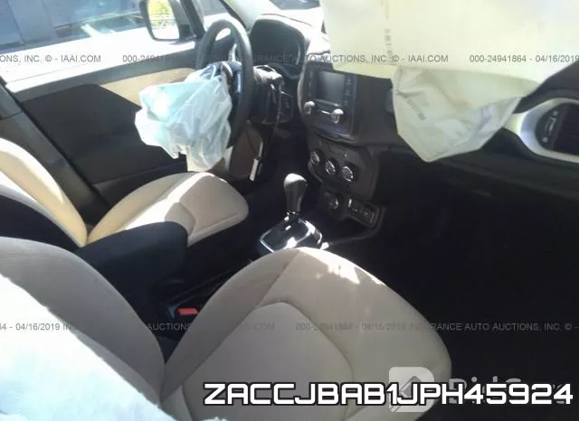 ZACCJBAB1JPH45924_5.webp